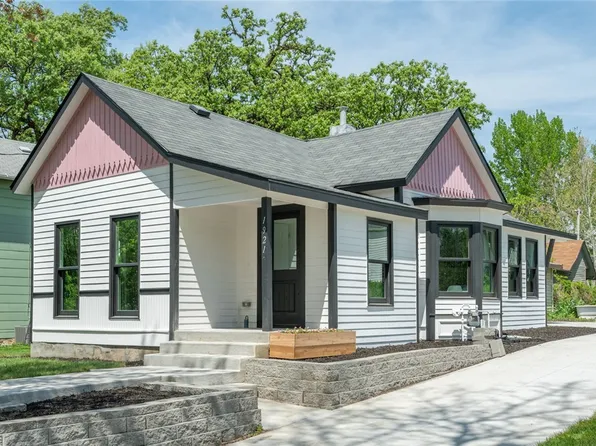 1921 Center St, Des Moines, IA 50314