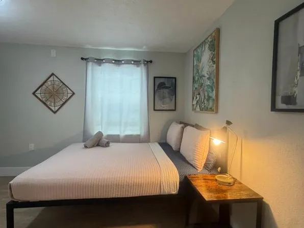 (undisclosed Address), Miami, FL 33142