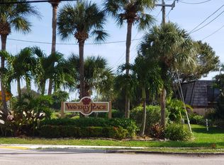 330 E Waverly Pl, Vero Beach, FL 32960