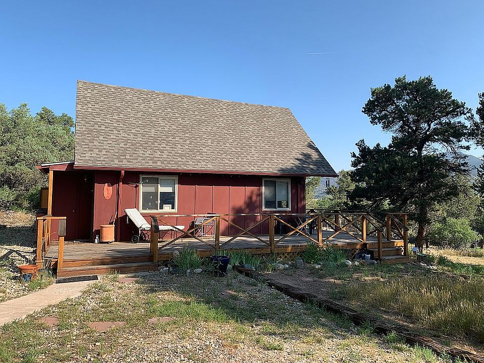 2nd image of 60 Loop Dr