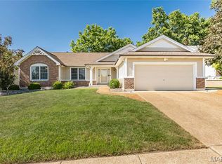 1663 Timber Ridge Estates Dr, Ballwin, MO 63011