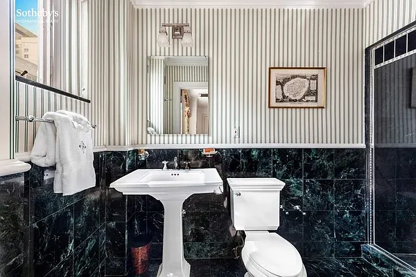 Sold by Sotheby's International Realty | media 7