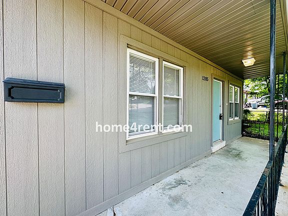 4th image of 1205 N 39th St