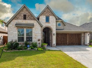 513 Livia St, Burleson, TX 76028
