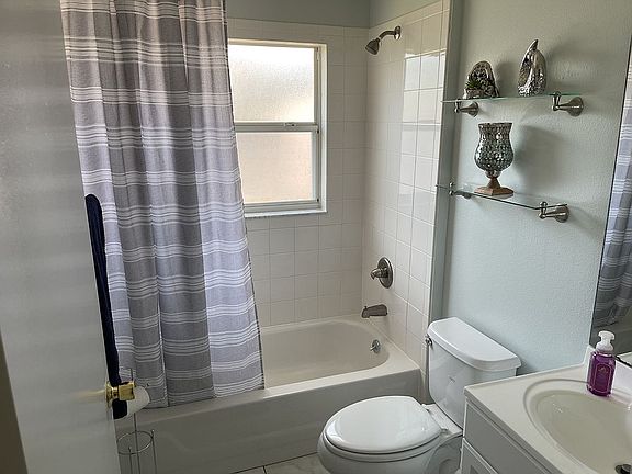 5th image of 119 Pine Lake View Dr