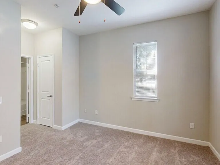 2x2 - Elm - Bedroom 2 2x2 - Elm - Bedroom 2