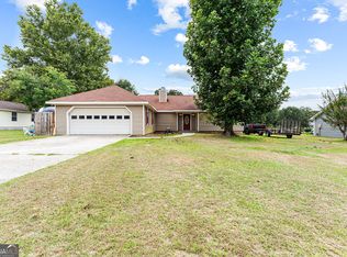 218 Morning Dove Ln, Warner Robins, GA 31088