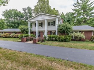 1201 Leisure Ln, Greenwood, IN 46142