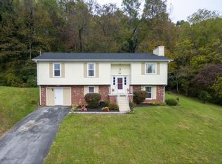 9143 Nininger Rd, Bristol, VA 24202