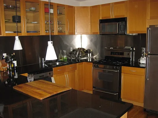 Rented by Skygroup Realty | media 32