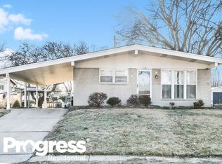 2120 Flamingo Dr, Florissant, MO