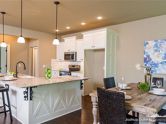 4th image of 6406 SW Fair View Blvd