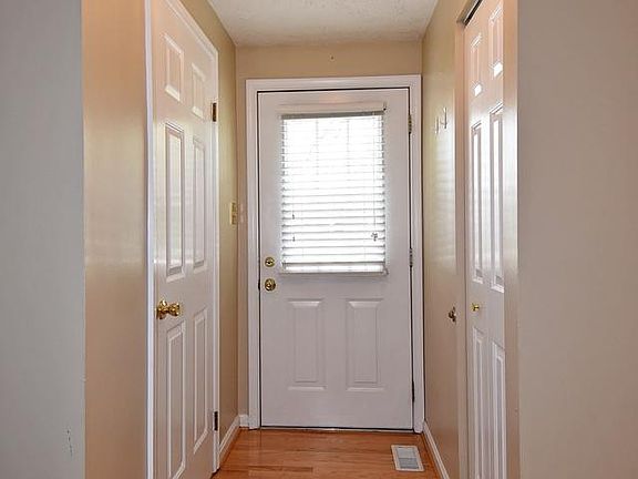 3rd image of 3768 Sudley Ford Ct