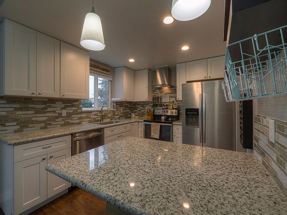 3rd image of 17213 17th Avenue Ct E