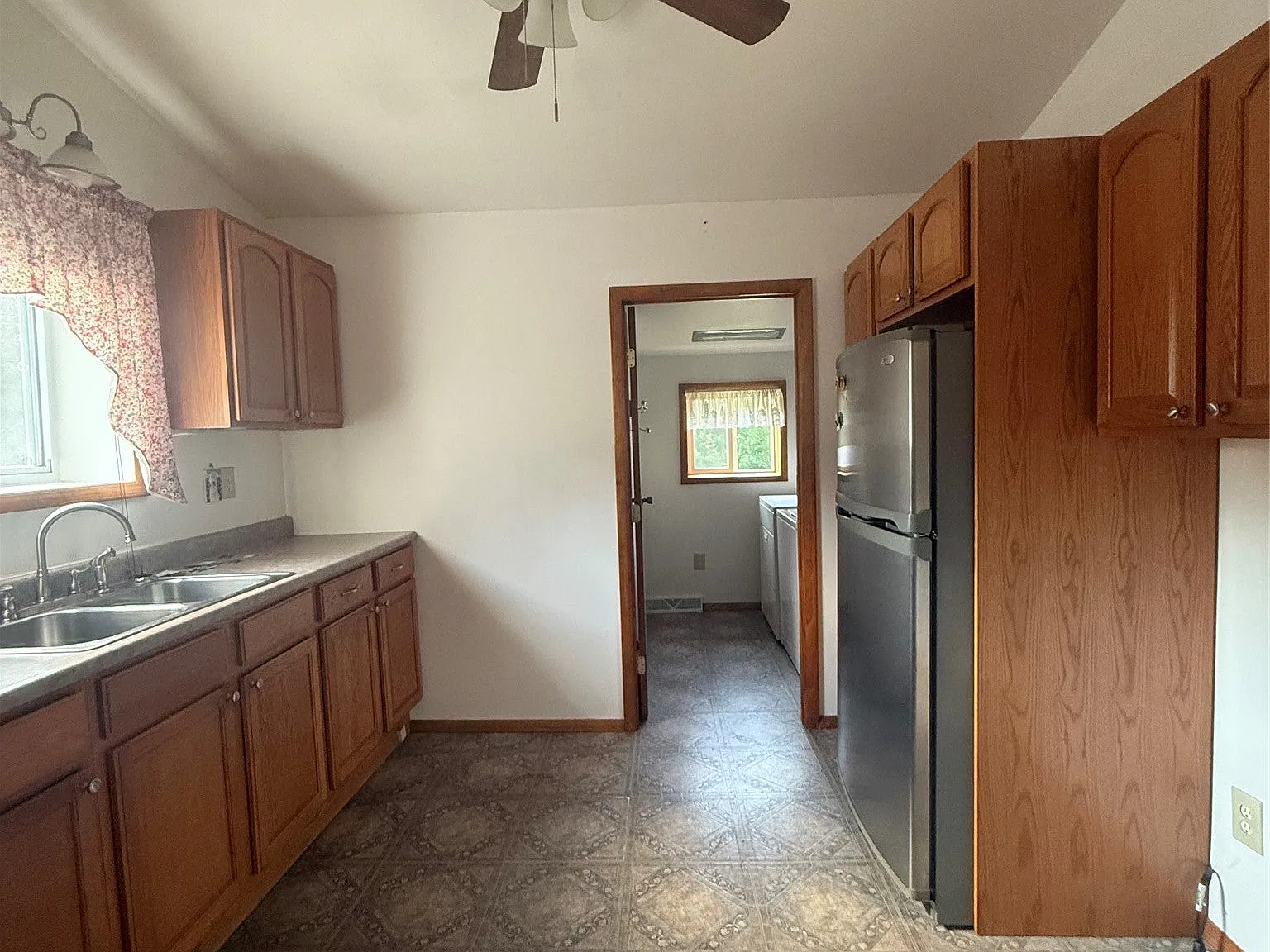 2 bed, 2.0 bath, 1000 sqft, $1,900 — Photo 4