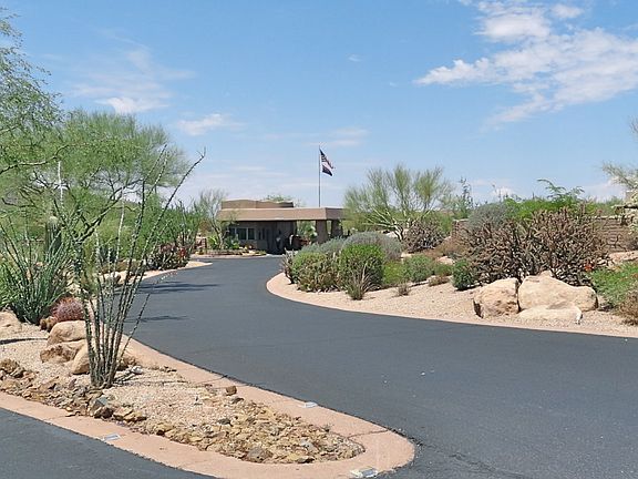 4th image of 8400 E Dixileta Drive #176