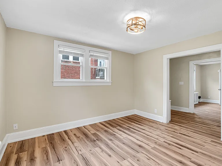 5213 Blaine St NE — Photo 9