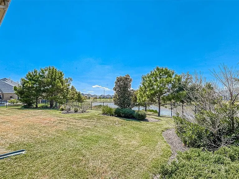 28214 Evergreen Cove Ln — Photo 47