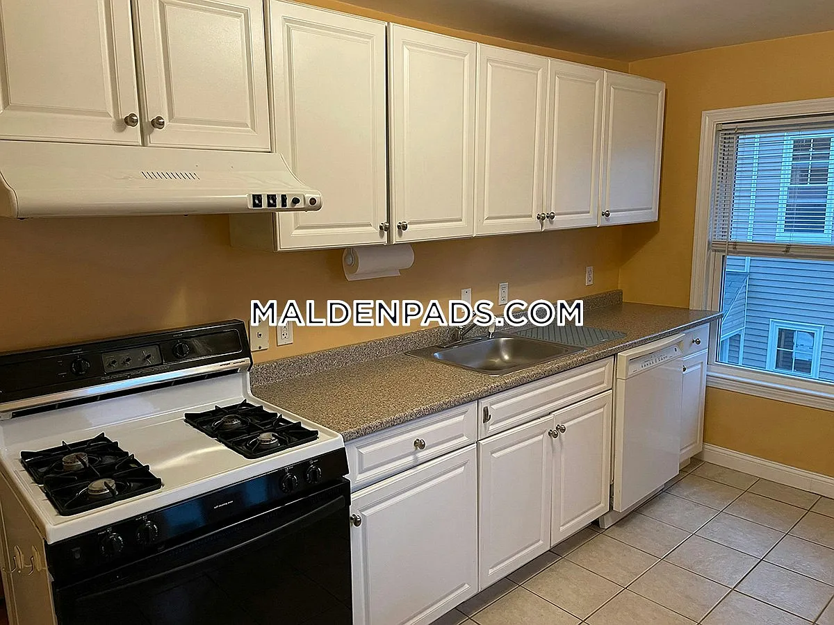 2 bed, 999 sqft, $2,375 — Photo 1