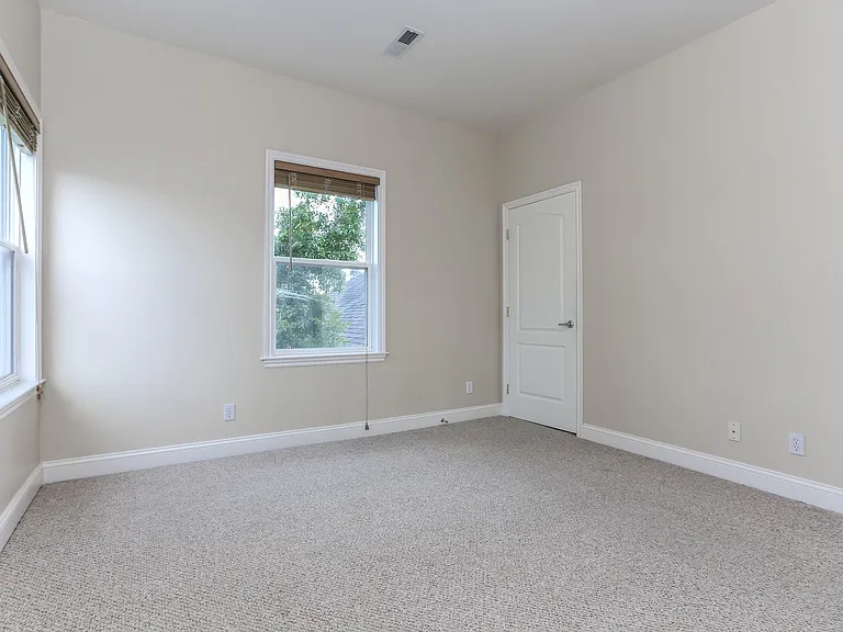 1013 Fair Oaks Ave. — Photo 58