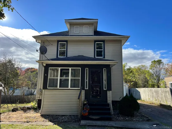 1104 N Waterloo St, Jackson, MI 49202