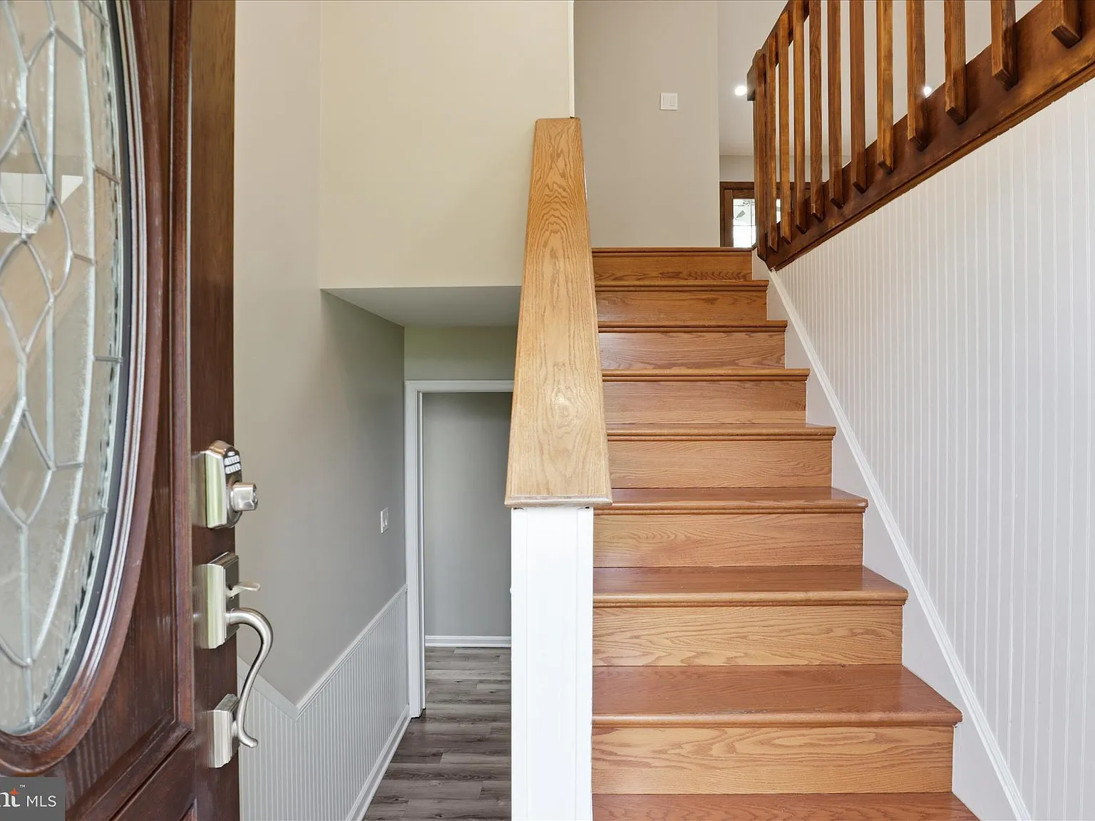 4 bed, 2501 sqft, $3,700 — Photo 2