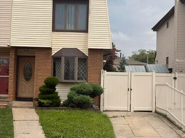 97 Stieg Ave, Staten Island, NY 10308
