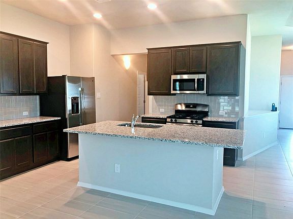 5th image of 13701 Ronald Reagan Blvd Unit 16