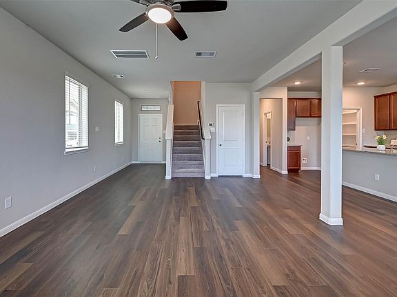 3rd image of 21450 Holly Heights Rd