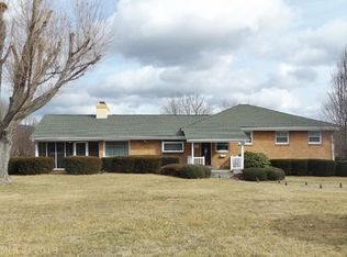 1519 Cabot Dr, Pearisburg, VA 24134