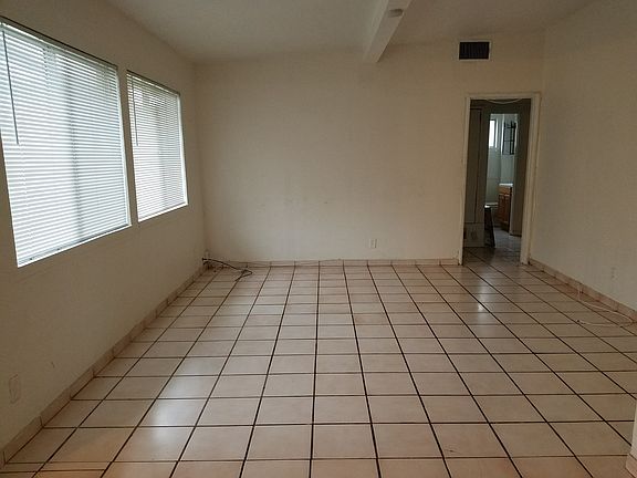4th image of 125 Redondo Ave