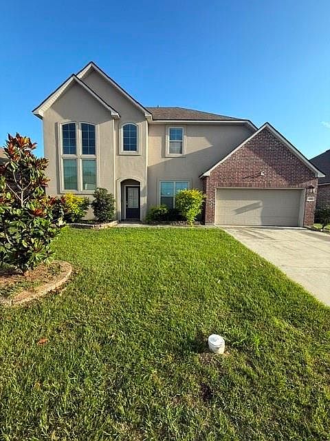 1st image of 668 Lakeshore Village Dr