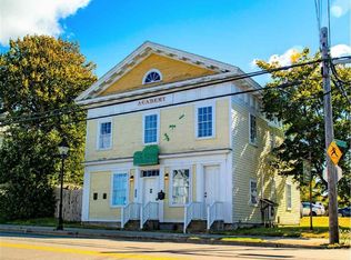 113 Main St, Yarmouth, NS B5A1B7