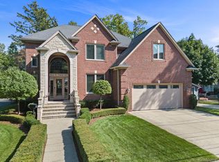 304 E Troy St N, Royal Oak, MI 48067