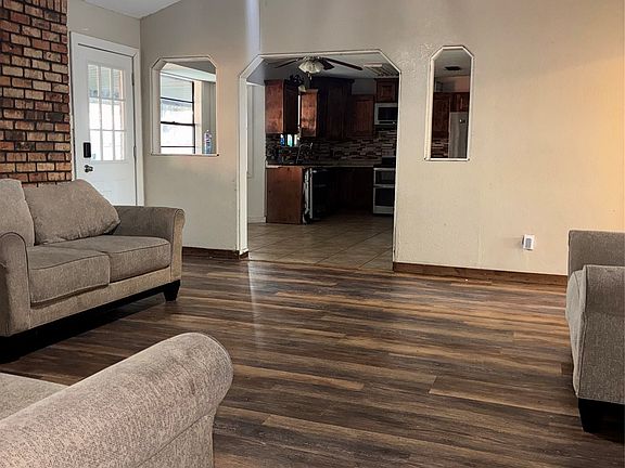 5th image of 737 Ash St