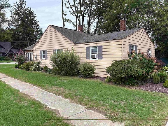 3rd image of 159 S Saginaw St