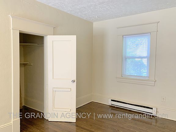 5th image of 1624 Chapman Ave SW APT A5