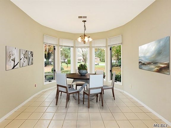 4th image of 78 Kristin Ln
