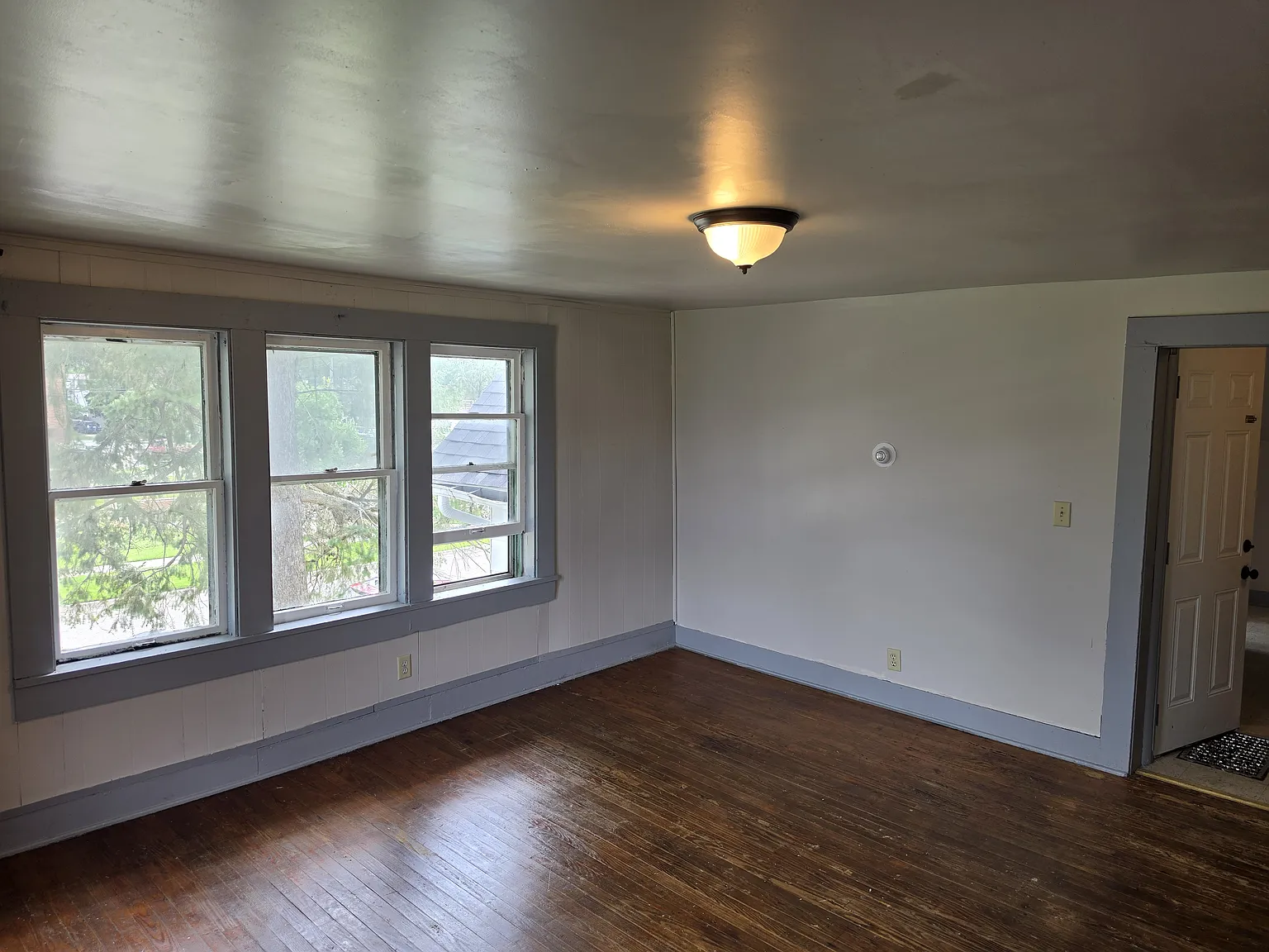 1 bed, $1,100 — Photo 2