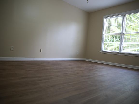 3rd image of 2262 Orleans Ave