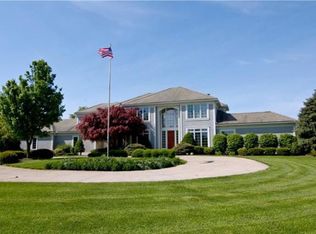 13620 S Pebblebrook Ln, Greenwood, MO 64034
