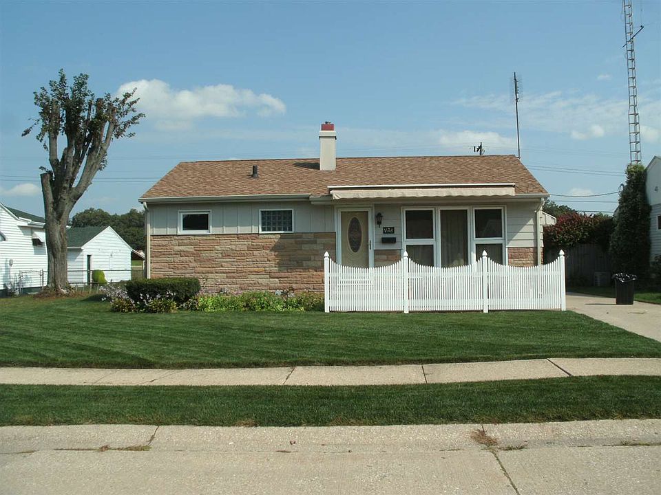 1st image of 1128 Sussex Dr