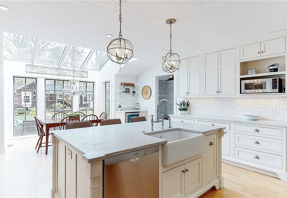 96 Maple St, Chagrin Falls, OH 44022 Zillow