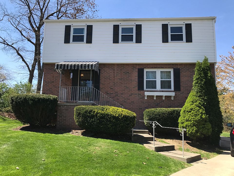 1st image of 219 Woodmont Dr