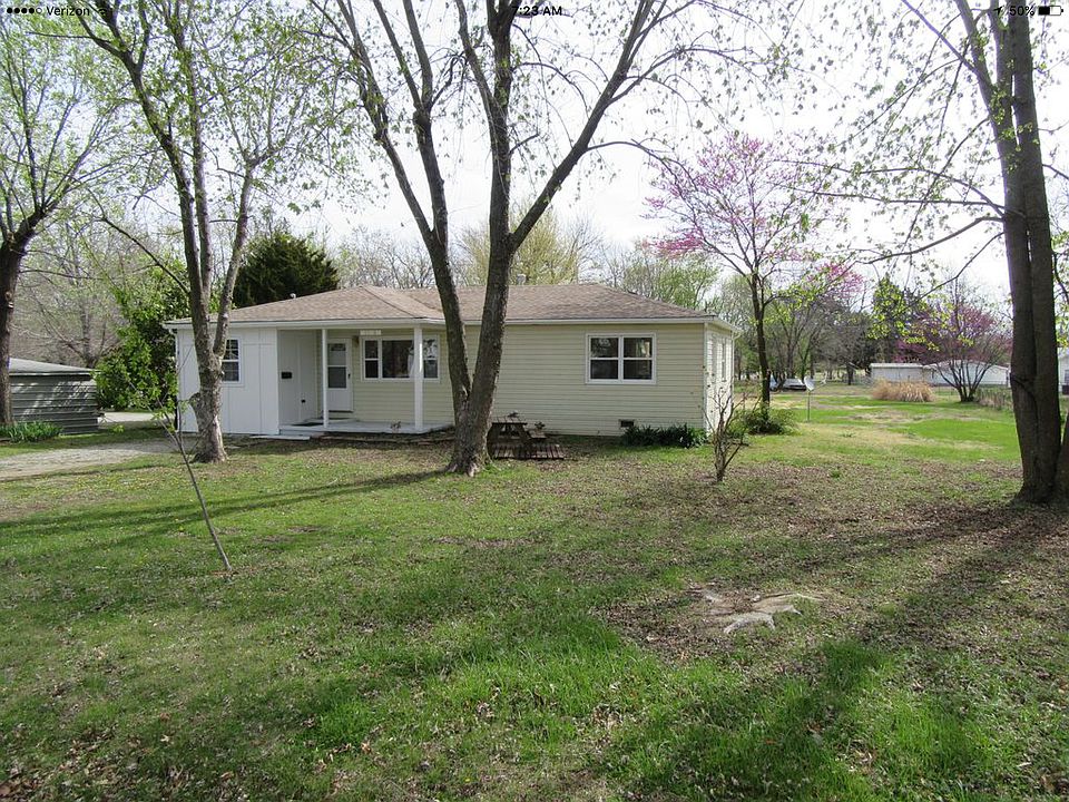 Front yard 