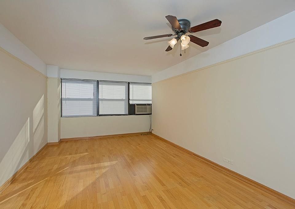 1st image of 835 W Buena Ave