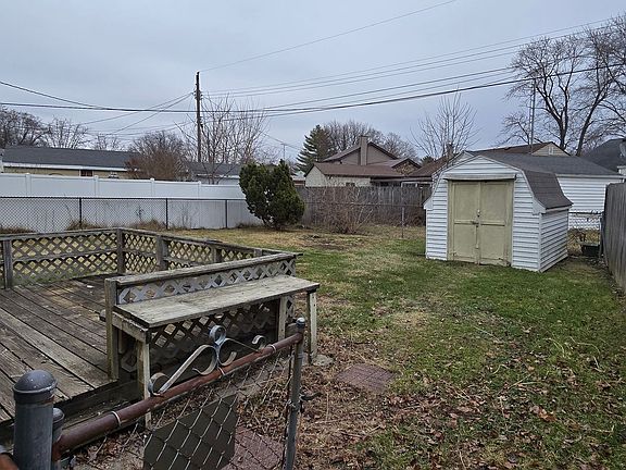 5th image of 2704 S Tacoma Ave