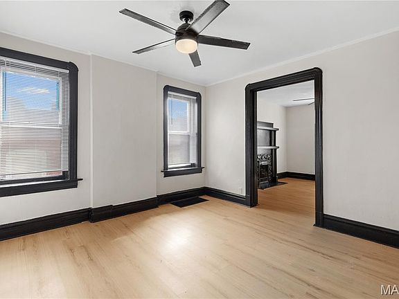 3rd image of 3630 Iowa Ave