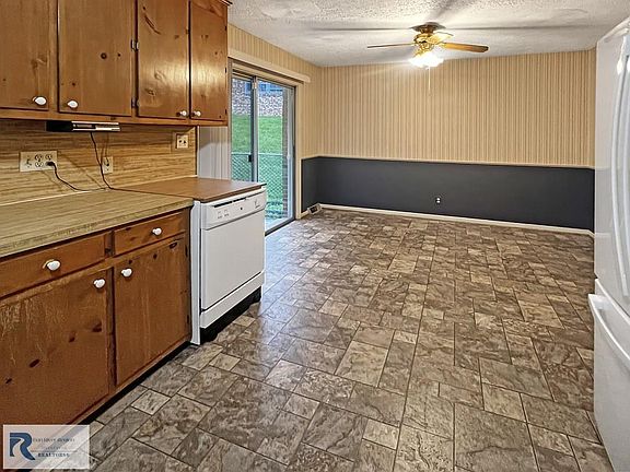 4th image of 447 Brightwell Dr