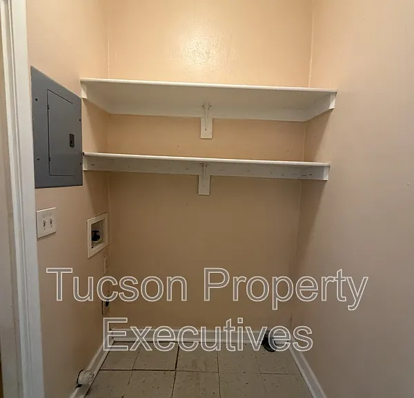 1222 N Olsen Ave — Photo 10